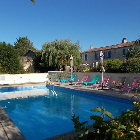 Le Clos Des Palmiers Saint-Ouen-d'Aunis Esterno foto