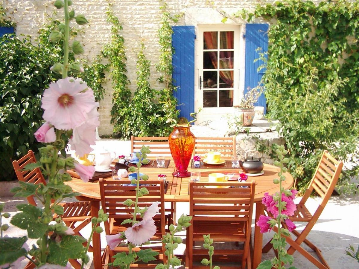 Le Clos Des Palmiers Saint-Ouen-d'Aunis Esterno foto