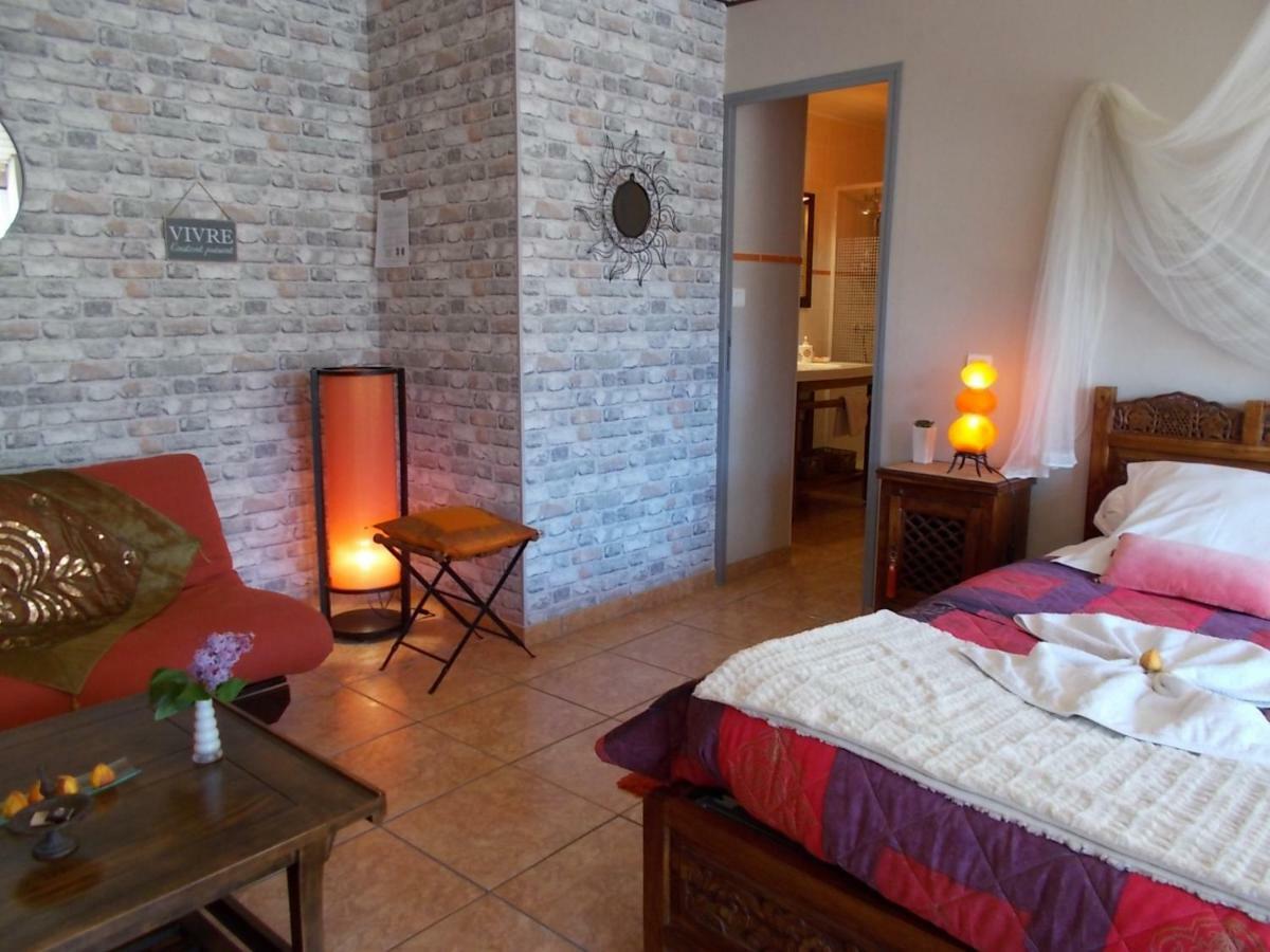 Le Clos Des Palmiers Saint-Ouen-d'Aunis Esterno foto
